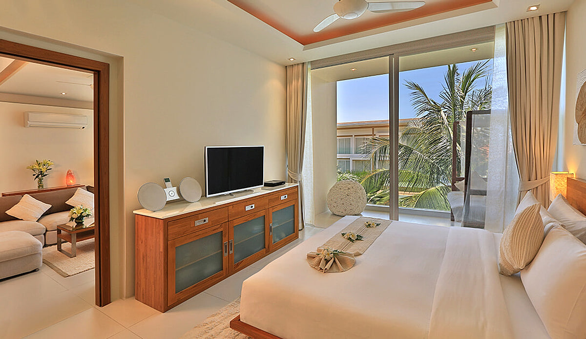 Suite bedroom